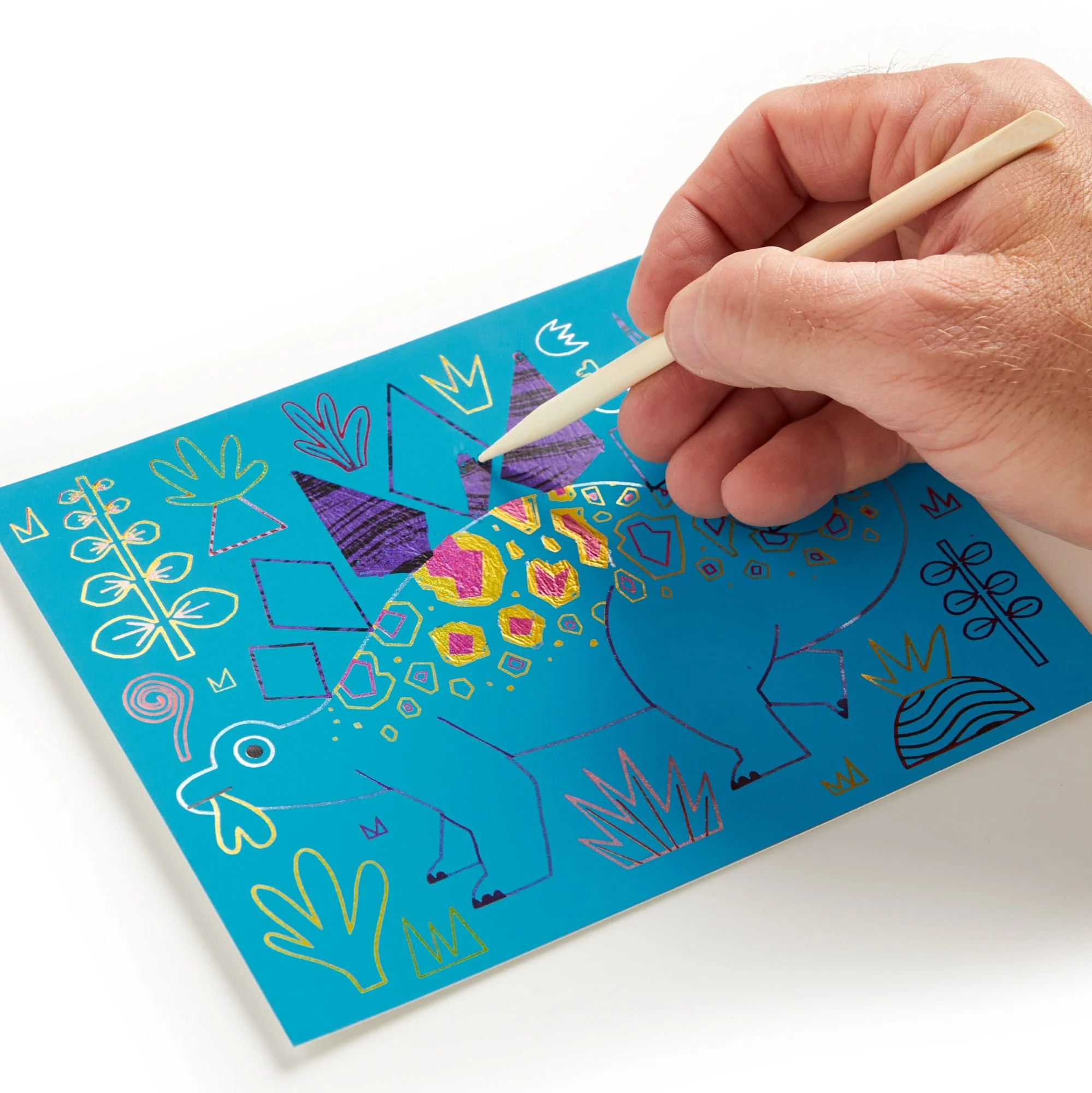 Mighty Dinosaurs Scratch Magic: Scratch & Sparkle Art Kit - Image 5